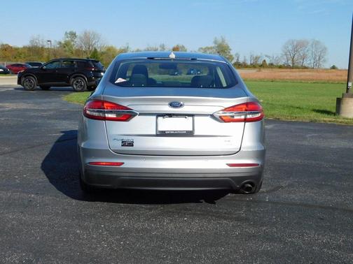2020 Ford Fusion SE