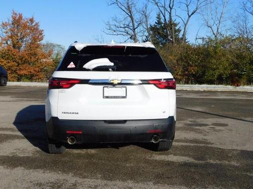2022 Chevrolet Traverse LT Cloth