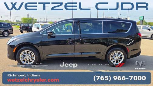 PXJ 2027 Chrysler Pacifica SELECT