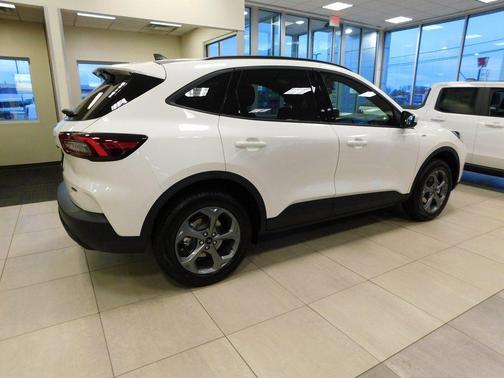 2026 Ford Escape ST-Line Select