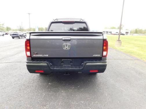 Modern Steel Metallic 2019 Honda Ridgeline RTL-E