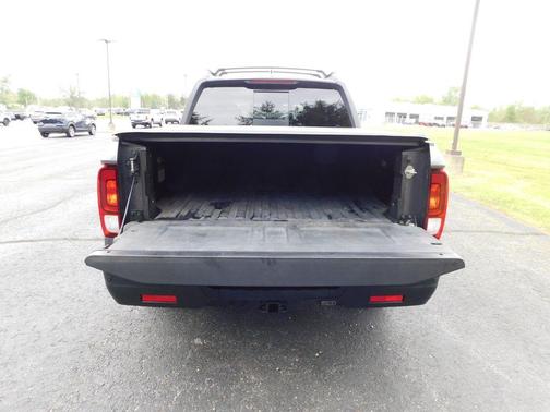 Modern Steel Metallic 2019 Honda Ridgeline RTL-E