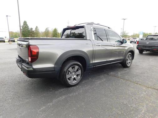 Modern Steel Metallic 2019 Honda Ridgeline RTL-E