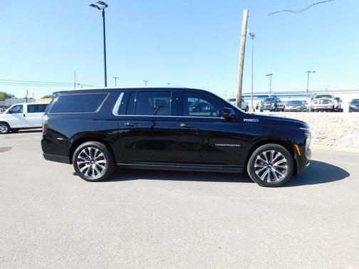 2025 Chevrolet Suburban High Country