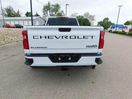Polar White 2026 Chevrolet Silverado 3500 High Country