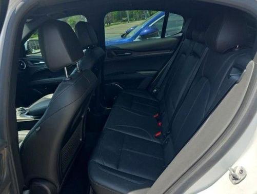 Alfa White 2023 Alfa Romeo Stelvio Ti