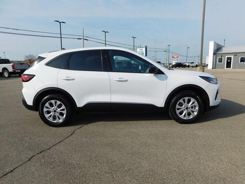 Oxford White 2025 Ford Escape Active