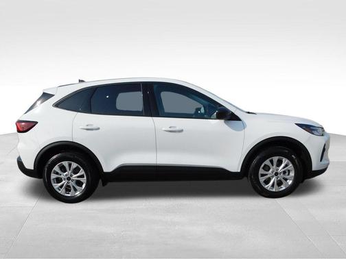 Oxford White 2025 Ford Escape Active
