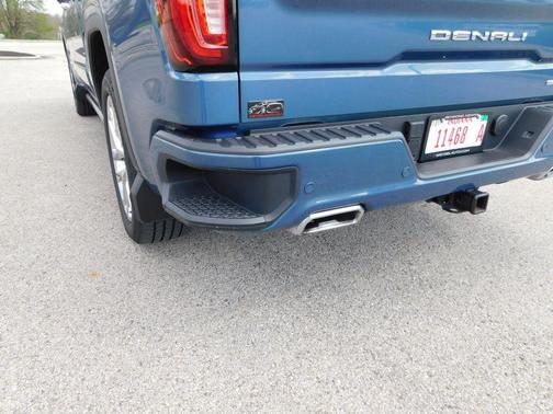 Metallic 2025 GMC Sierra 1500 Denali