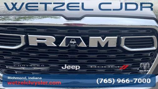 Granite Crystal Clearcoat Metallic 2026 RAM 1500 Big Horn/Lone Star
