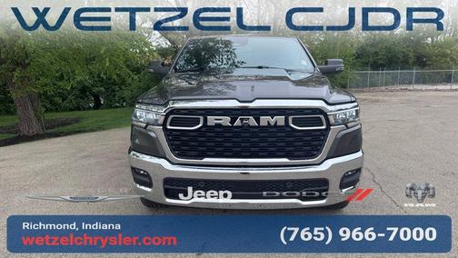 Granite Crystal Clearcoat Metallic 2026 RAM 1500 Big Horn/Lone Star