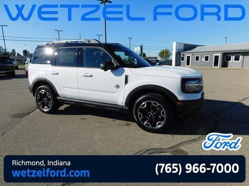 Oxford White 2025 Ford Bronco Sport Outer Banks SUV