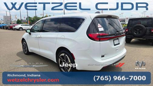 PW7 2027 Chrysler Pacifica LIMITED