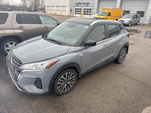 2022 Nissan Kicks SV