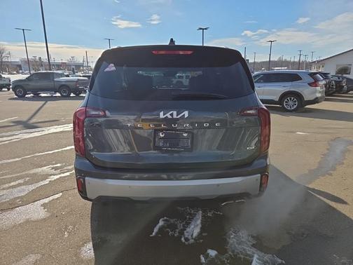 2023 Kia Telluride S
