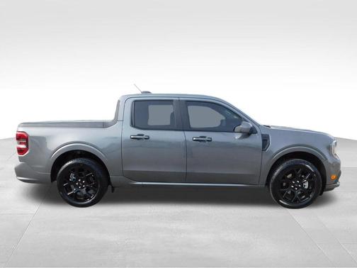 Carbonized Gray Metallic 2025 Ford Maverick Lobo Standard