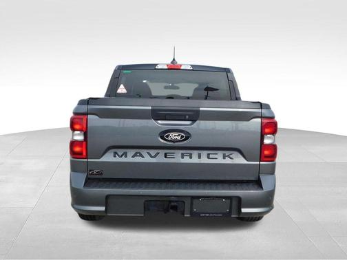 Carbonized Gray Metallic 2025 Ford Maverick Lobo Standard