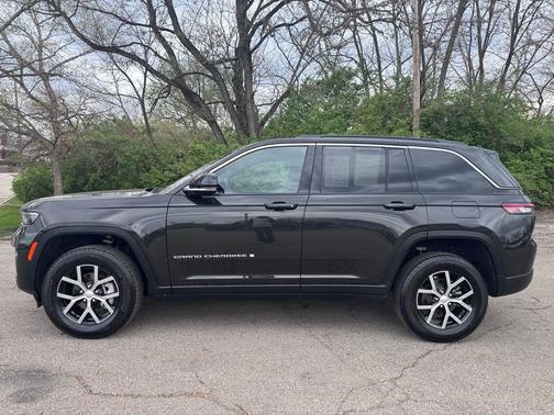 Rocky Mountain Pearlcoat 2024 Jeep Grand Cherokee Limited