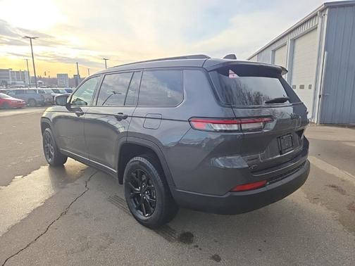 2024 Jeep Grand Cherokee L Laredo