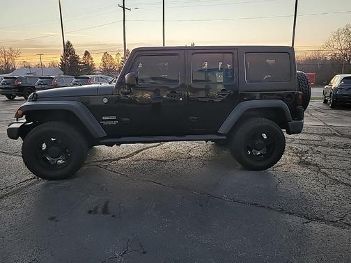 2017 Jeep Wrangler Unlimited Sport