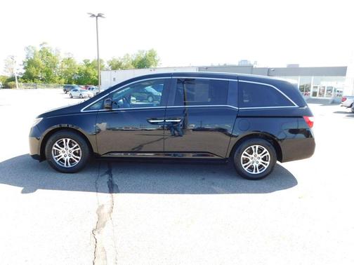 Crystal Black Pearl 2012 Honda Odyssey EX