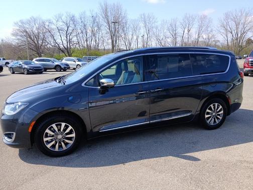2020 Chrysler Pacifica Hybrid Limited
