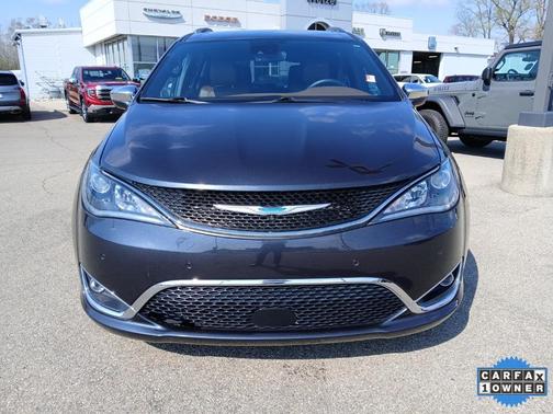2020 Chrysler Pacifica Hybrid Limited