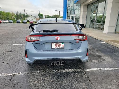 Sonic Gray Pearl 2025 Honda Civic Type R Base