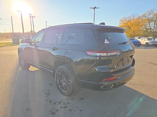 2025 Jeep Grand Cherokee L Summit