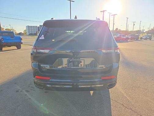 2025 Jeep Grand Cherokee L Summit