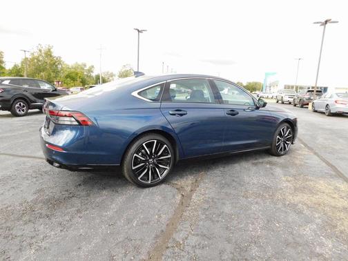 2025 Honda Accord Hybrid Touring