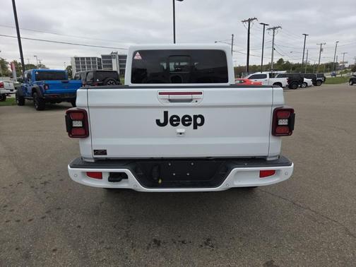 2023 Jeep Gladiator Overland