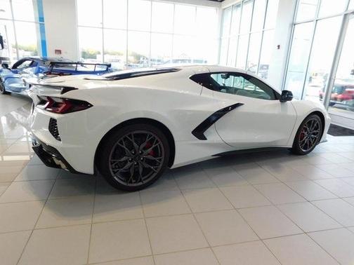 2025 Chevrolet Corvette Stingray w/2LT