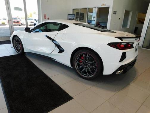 2025 Chevrolet Corvette Stingray w/2LT