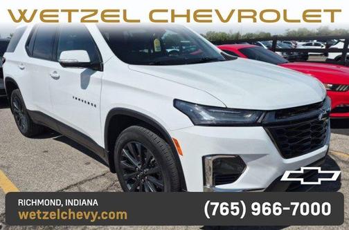 Summit White 2023 Chevrolet Traverse RS