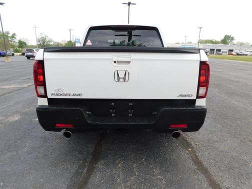 Platinum White Pearl 2023 Honda Ridgeline RTL-E