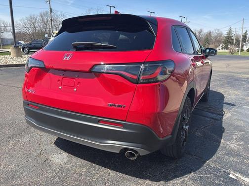 Milano Red 2025 Honda HR-V Sport