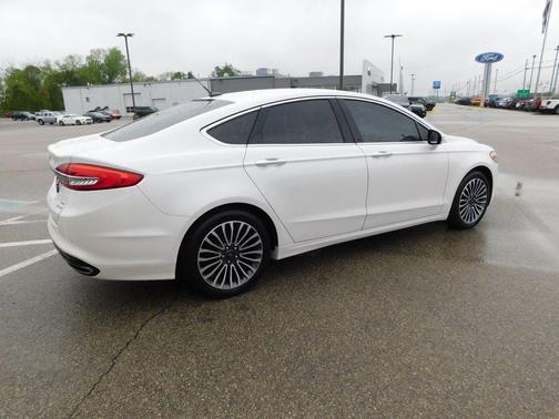 White Platinum Clearcoat Metallic 2017 Ford Fusion SE