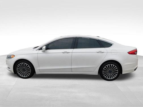 White Platinum Clearcoat Metallic 2017 Ford Fusion SE