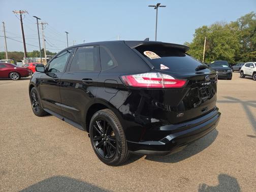 2022 Ford Edge ST Line