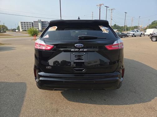 2022 Ford Edge ST Line