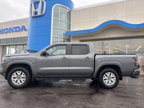 2023 Nissan Frontier SV