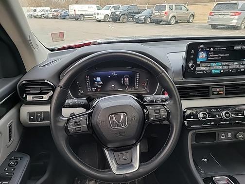 2023 Honda Pilot Elite