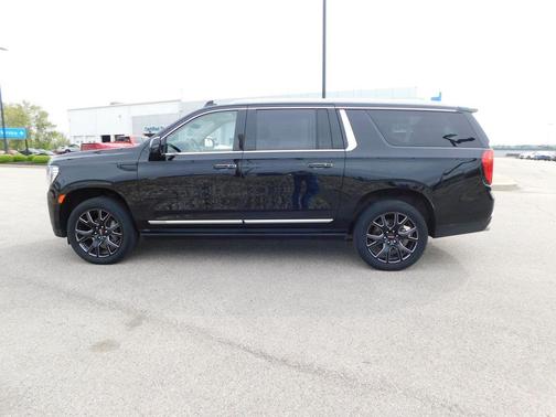 Onyx Black 2023 GMC Yukon XL Denali