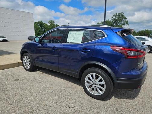 2022 Nissan Rogue Sport SV