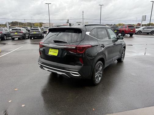 2023 Kia Seltos S