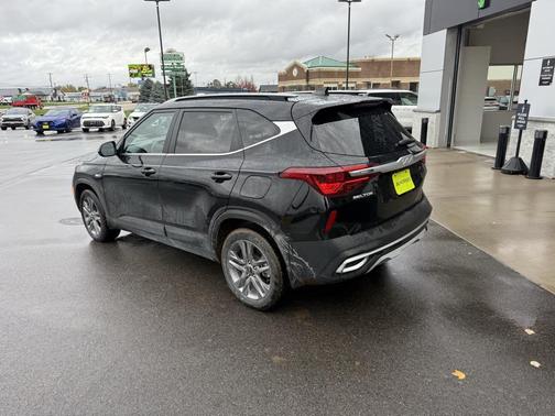 2023 Kia Seltos S