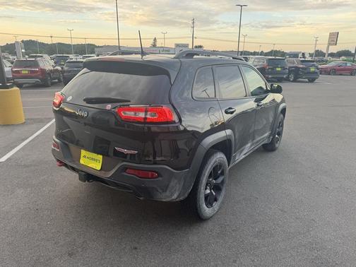 2018 Jeep Cherokee Trailhawk