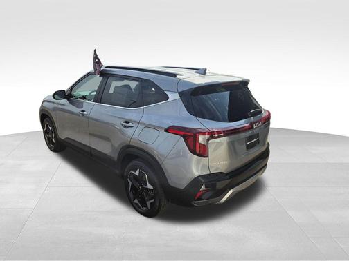 Steel Gray 2024 Kia Seltos EX