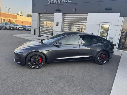 2024 Tesla Model 3 Performance